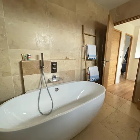 Villa Cosy Avec Piscine *